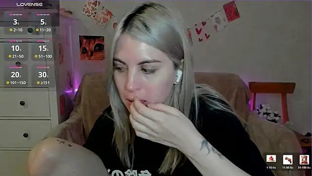 Snapshot of pawpaws chatting on 11, 5, 2026 pawpaws online show from 11, 5, 2026