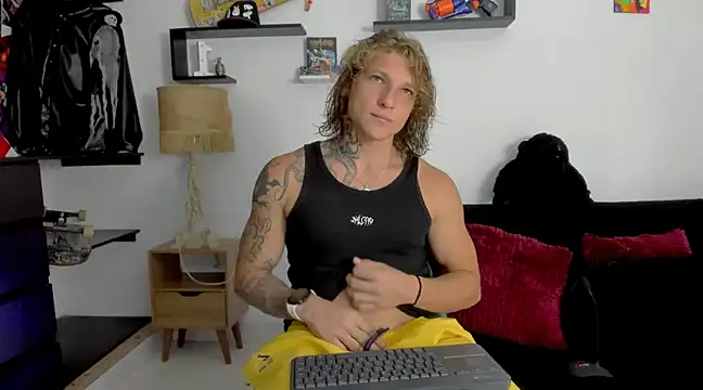 Snapshot of Tom_Krakow chatting on 9, 1, 2025 Tom Krakow online show from 9, 1, 2025