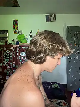 Snapshot of Tom_Krakow chatting on 19, 3, 2025 Tom Krakow online show from 19, 3, 2025