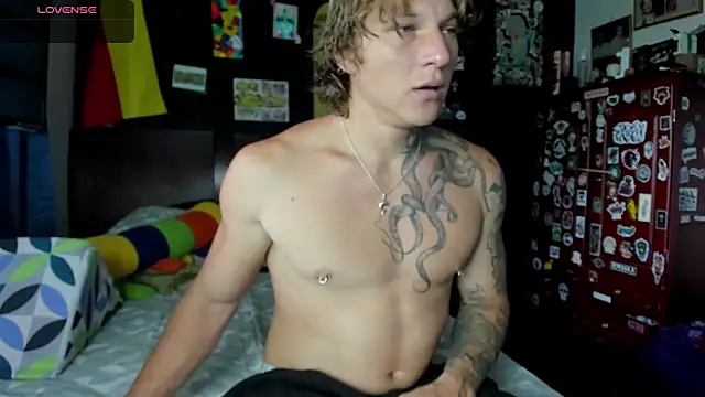 Snapshot of Tom_Krakow chatting on 10, 9, 2025 Tom Krakow online show from 10, 9, 2025