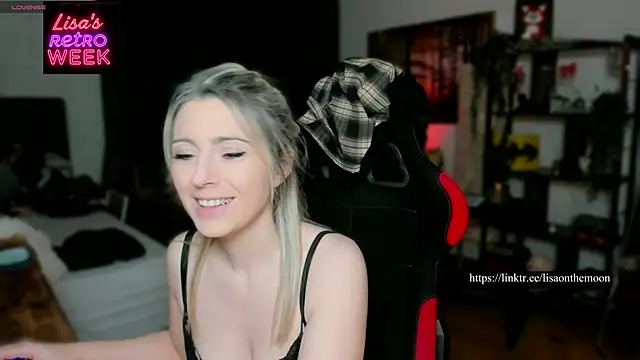 Lisaonthemoon online show from 25, 2, 2025