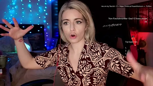 Snapshot of Lisaonthemoon chatting on 3, 6, 2026 Lisaonthemoon online show from 3, 6, 2026