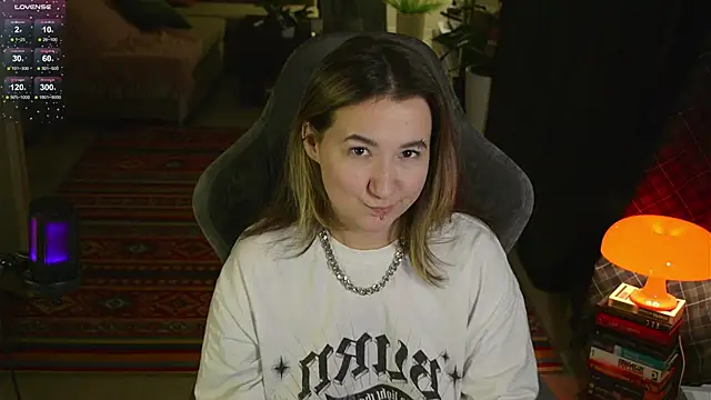 Megan  Hart online show from 26, 2, 2025