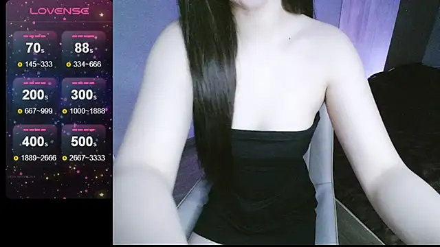 Snapshot of _Viviann_ chatting on 4, 3, 2025  Viviann  online show from 4, 3, 2025