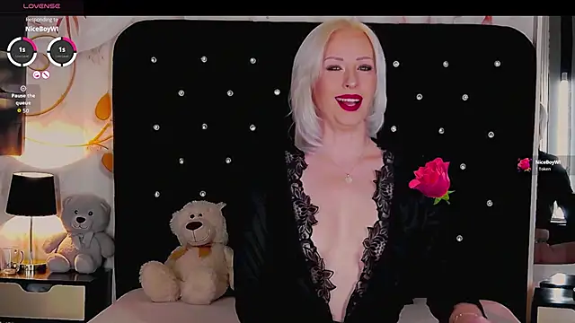 OliviaShaw23 online show from 14, 11, 2025