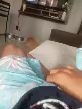 Snapshot of dredre1069 chatting on 22, 12, 2025 dredre1069 online show from 22, 12, 2025