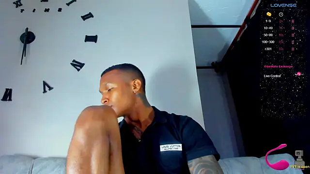 esteveen ortegas  online show from 14, 12, 2024