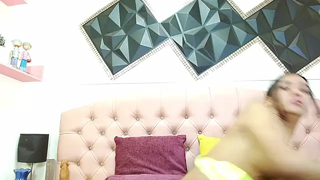 andrea safeira doll online show from 7, 4, 2026