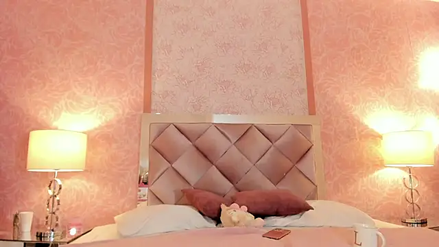 Snapshot of Lezy_ chatting on 19, 11, 2025 Lezy online show from 19, 11, 2025