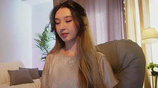 Sarasuo1 online show from 13, 9, 2025