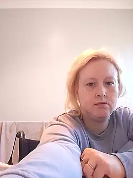 Snapshot of mollymay69 chatting on 12, 1, 2026 mollymay69 online show from 12, 1, 2026