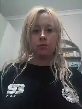 Snapshot of mollymay69 chatting on 25, 2, 2026 mollymay69 online show from 25, 2, 2026