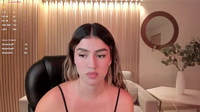 Snapshot of PaulinaSantos_ chatting on 21, 3, 2025 PaulinaSantos online show from 21, 3, 2025