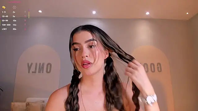 PaulinaSantos  online show from 13, 3, 2026