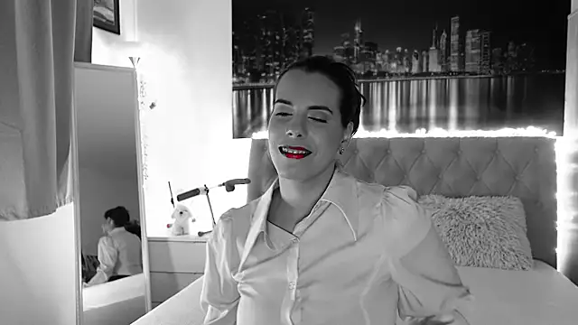 Snapshot of Lora_Chanel chatting on 19, 7, 2026 Lora Chanel online show from 19, 7, 2026