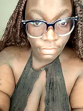 Toomuch Squirt online show from 13, 1, 2025