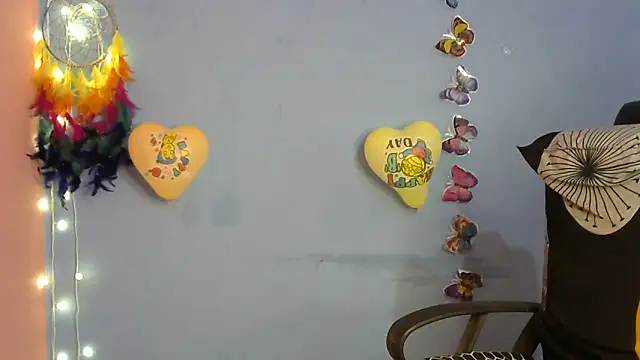 Snapshot of Black_cat_cutie chatting on 11, 12, 2024 Black cat cutie online show from 11, 12, 2024