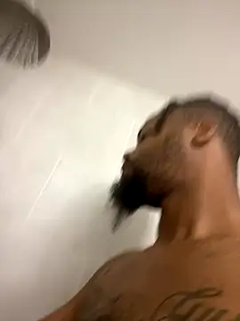 Snapshot of curvedicbandit6_2 chatting on 17, 9, 2025 curvedicbandit6 2 online show from 17, 9, 2025