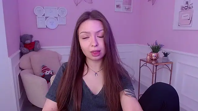 LucySkilar online show from 19, 1, 2025