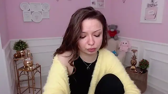 Snapshot of LucySkilar chatting on 24, 2, 2026 LucySkilar online show from 24, 2, 2026