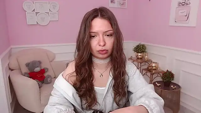 LucySkilar online show from 14, 4, 2026