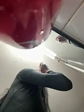 tamarabigass1 online show from 13, 4, 2026