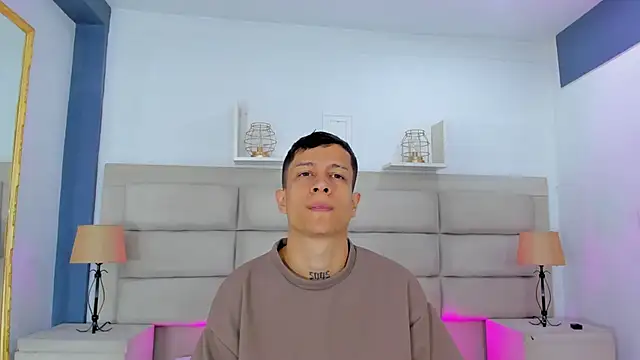 AgarEvans online show from 5, 12, 2025