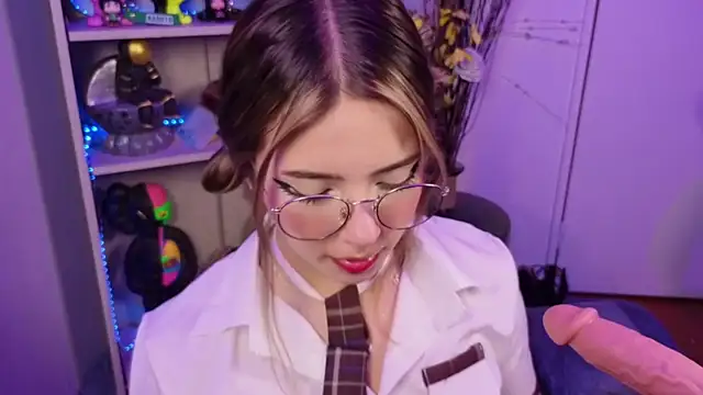 EmilyMiller  online show from 11, 3, 2026