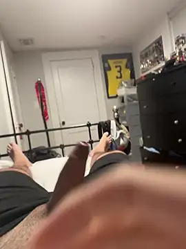 Snapshot of bwcalexander chatting on 18, 10, 2025 bwcalexander online show from 18, 10, 2025