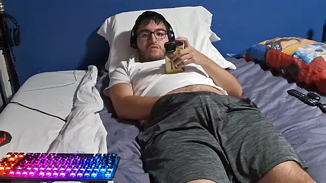 Snapshot of bwcalexander chatting on 25, 10, 2025 bwcalexander online show from 25, 10, 2025