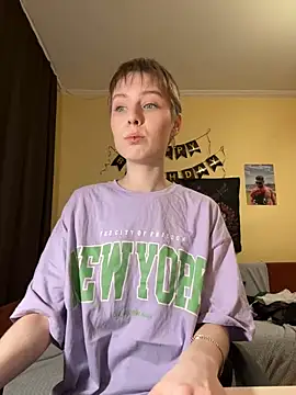 Crayzy Luv online show from 10, 3, 2025