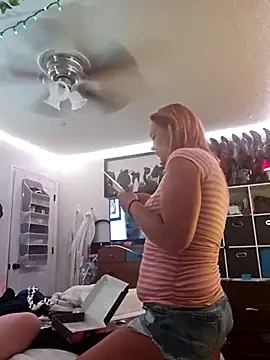 Dixiefaye Pika online show from 15, 3, 2025