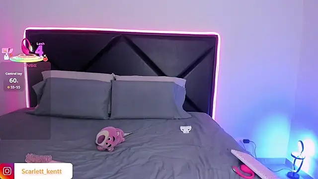 ScarlettAndClark online show from 6, 1, 2026