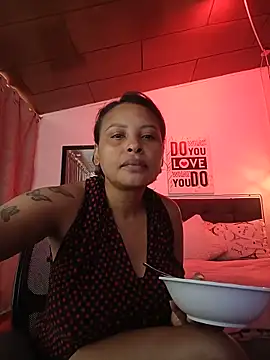 Snapshot of Dominik_girl chatting on 19, 6, 2026 Dominik girl online show from 19, 6, 2026