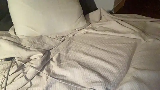 XK-Sandro online show from 18, 12, 2024