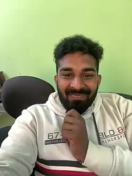 Handsomehunk 4U online show from 13, 12, 2024