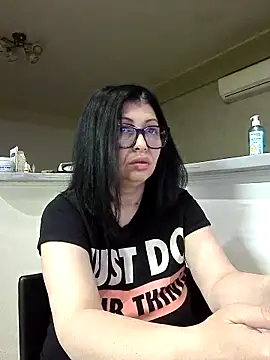 Snapshot of Milf_Abigail chatting on 21, 4, 2026 Milf Abigail online show from 21, 4, 2026