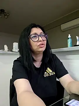 Snapshot of Milf_Abigail chatting on 25, 5, 2026 Milf Abigail online show from 25, 5, 2026