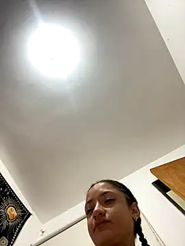 Snapshot of Alicia_ALICIA chatting on 4, 11, 2025 Alicia ALICIA online show from 4, 11, 2025