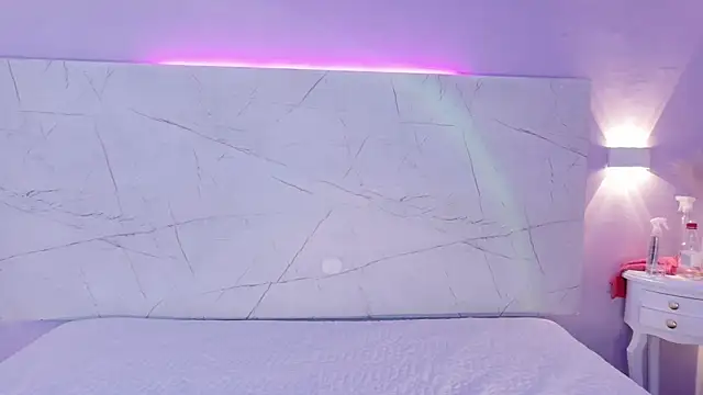 AbrilBrent online show from 17, 10, 2025