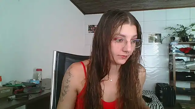 Snapshot of SweetyBabyDemon chatting on 25, 4, 2026 SweetyBabyDemon online show from 25, 4, 2026