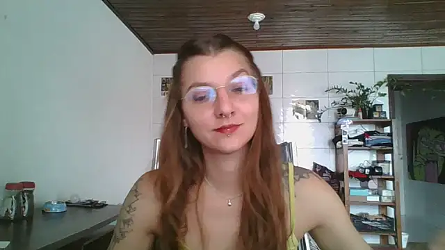 Snapshot of SweetyBabyDemon chatting on 28, 4, 2026 SweetyBabyDemon online show from 28, 4, 2026
