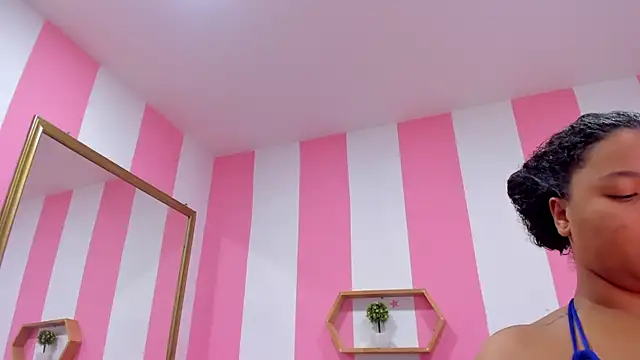 ISABELLA 020 online show from 24, 10, 2025