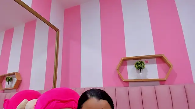 ISABELLA 020 online show from 28, 10, 2025