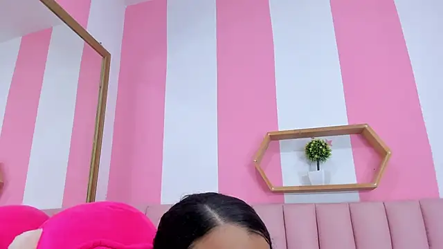 ISABELLA 020 online show from 28, 11, 2025