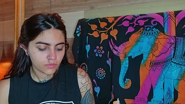 Cori Paige online show from 3, 2, 2026