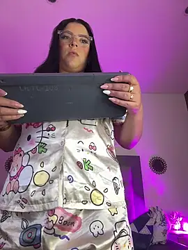 Kylie2211 online show from 17, 3, 2025