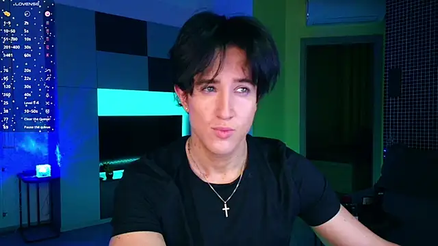 Snapshot of ChristianLevine_ chatting on 3, 6, 2026 ChristianLevine online show from 3, 6, 2026