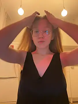 Eva Weyne online show from 2, 1, 2025