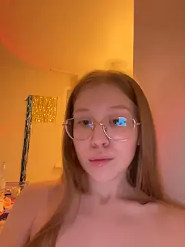 Eva Weyne online show from 3, 1, 2025